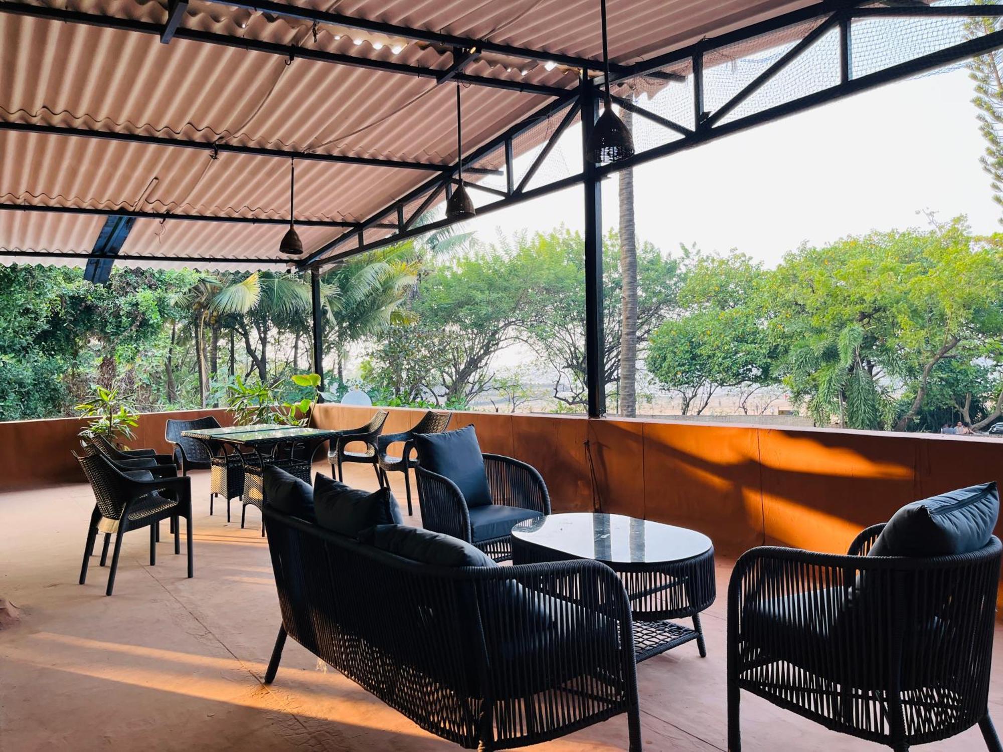 Villa By The Sea Mumbai Dış mekan fotoğraf